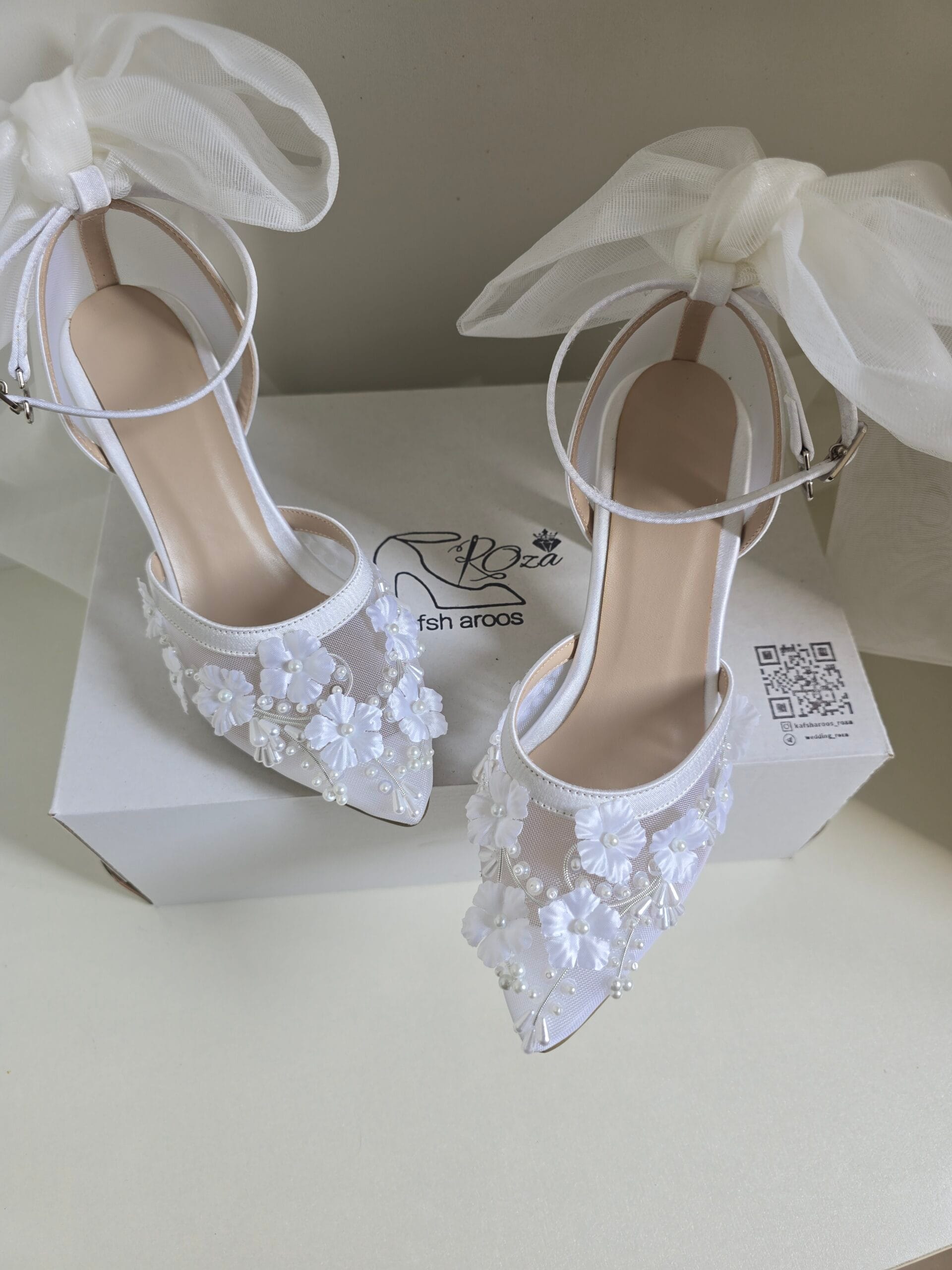 کفش عروس مدل پر گل
