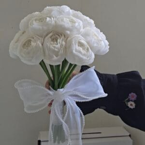 دسته گل عروس پیونی 18 شاخه