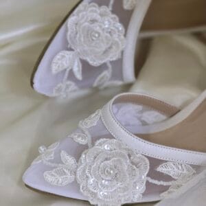 کفش عروس دانتل گل برجسته 1