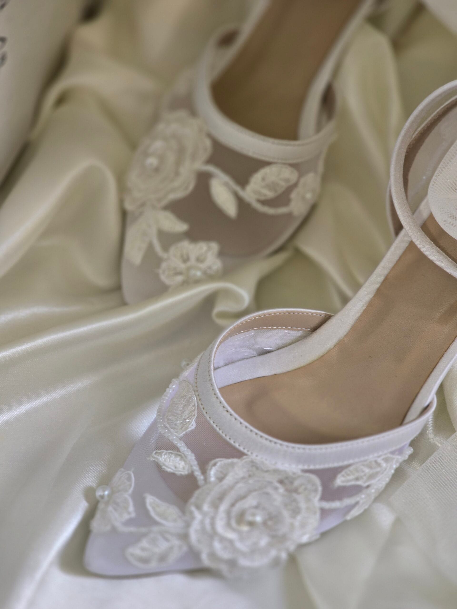 کفش عروس دانتل گل برجسته 2